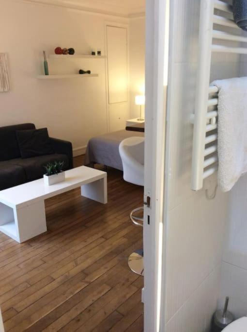 Appartamento Lovely Withn View In Saint Germain Parigi